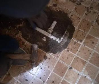 石嘴山卫生间漏水维修公司为您分享下卫生间渗水如何处理及注意事项